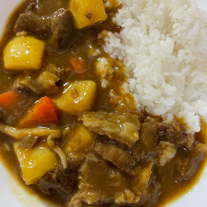 活力鍋♪高タンパク！玉ねぎ丸ごと牛すじカレー